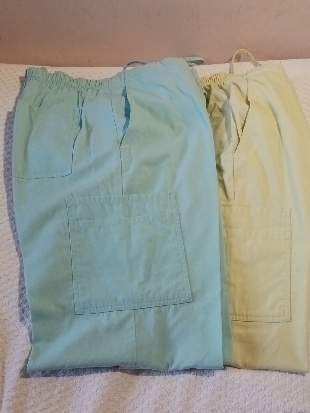 SB Scrubs Women 2 Pair  Straight Leg Scrub Pants in Mint Green and Pale Celery M